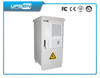 Intelligente 3 teilen unterbrechungsfreie Stromversorgung im Freien 10KVA - 100KVA on-line-UPS mit Niveau der Dichtungs-IP55 in Phasen ein