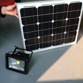 Wieder aufladbare Flut-Licht-Sicherheits-Solarbeleuchtung mit 10 w geführte im Freien in der Straßenlaterne